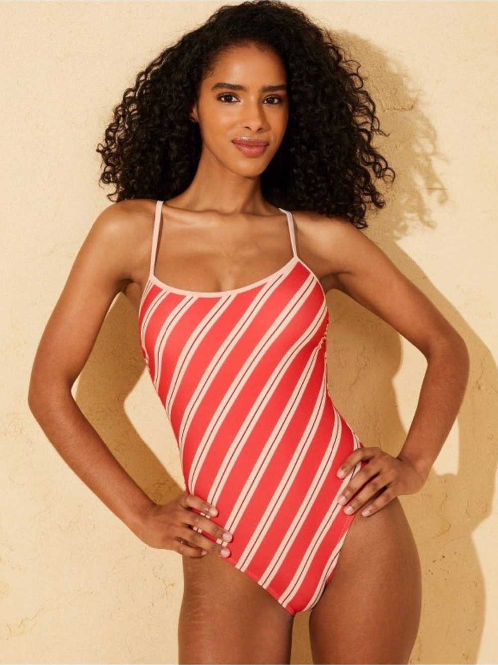 Shade & Shore Women’s Scoop Neck Striped Medium Coverage One Piece Swimsuit M